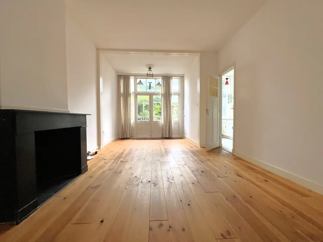 studios for rent on Valkenboskade 205 Kamer 2