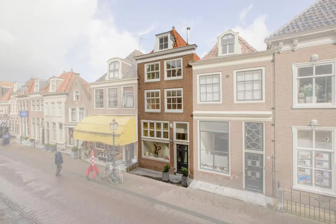 homes for rent on Grote Oost 37