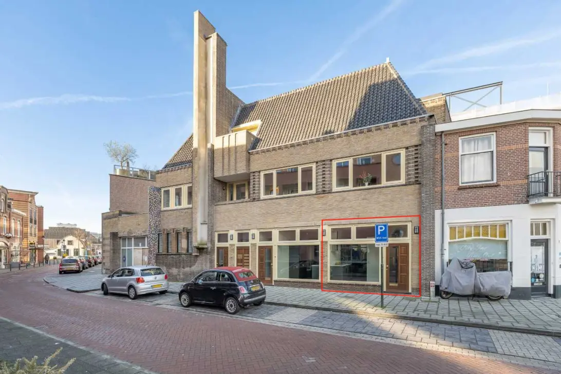 Appartement aan Spoorstraat 12, Hilversum