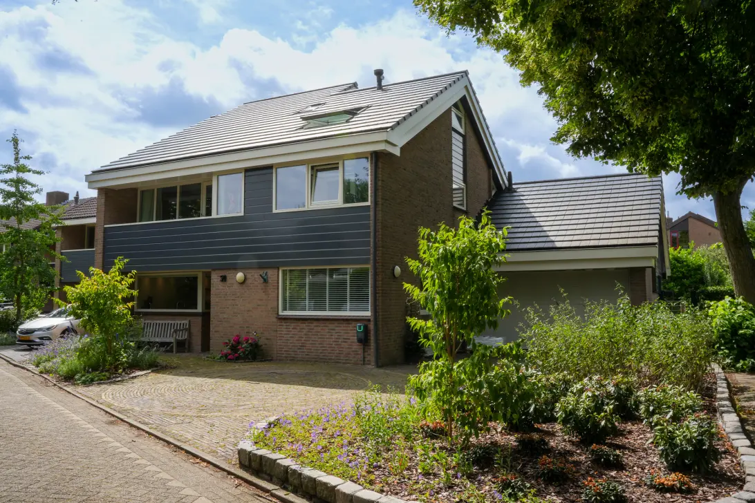 homes for rent on Rozeboom 50